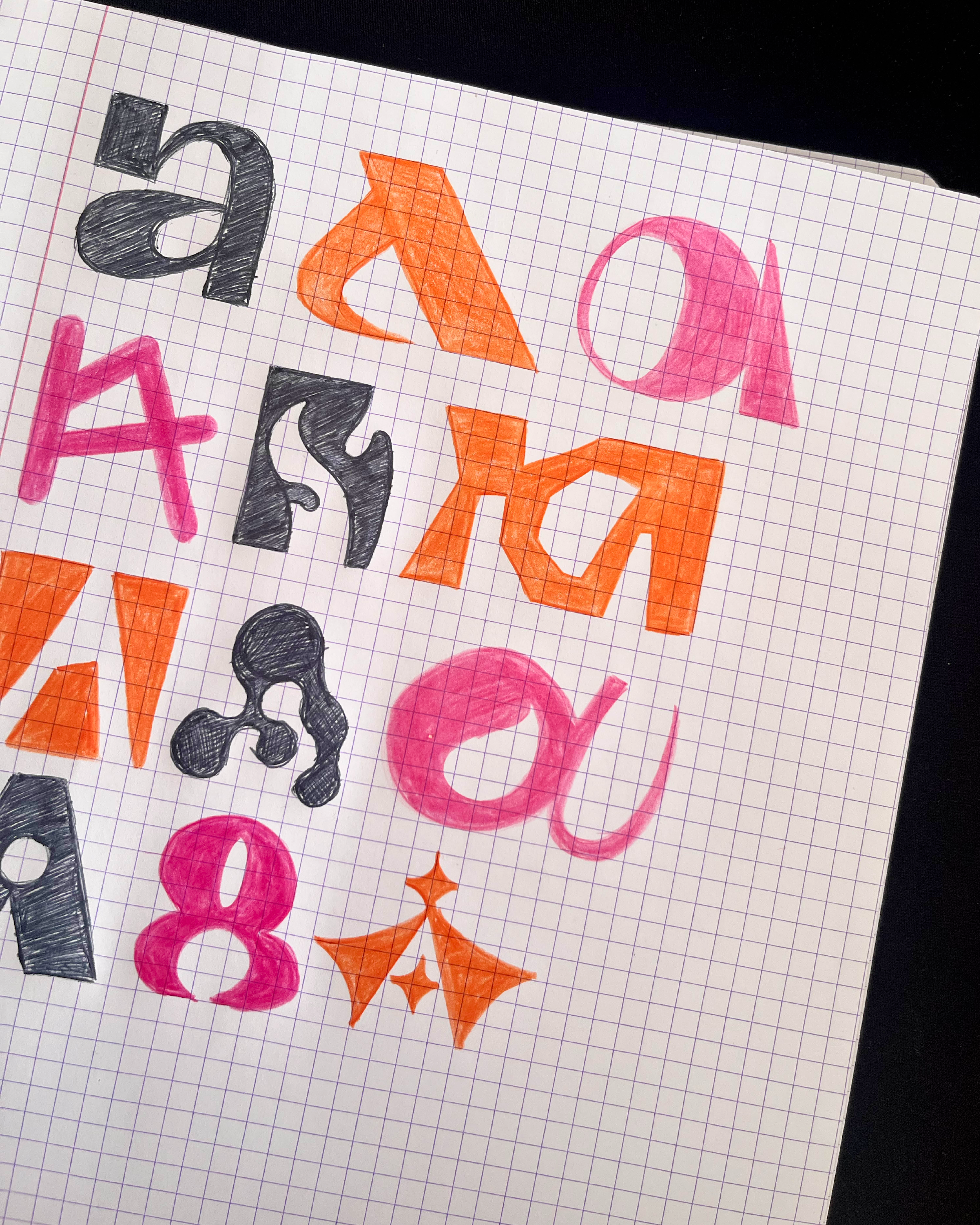 FONTA, alphabet et nuances de lettres
